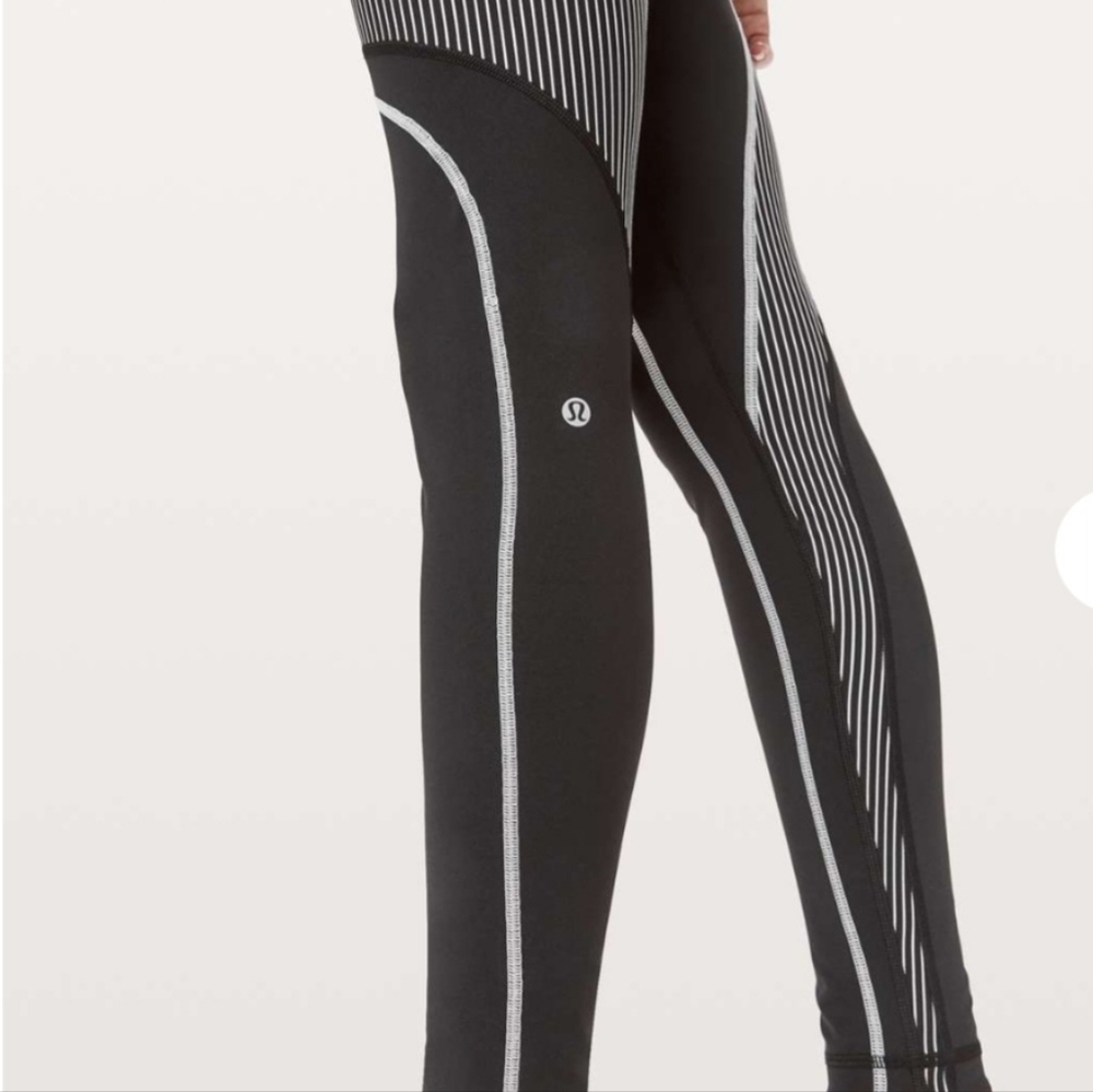 Lululemon Channel Your Energy Tight Black / White